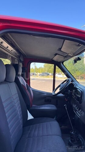 Ford Transit-8