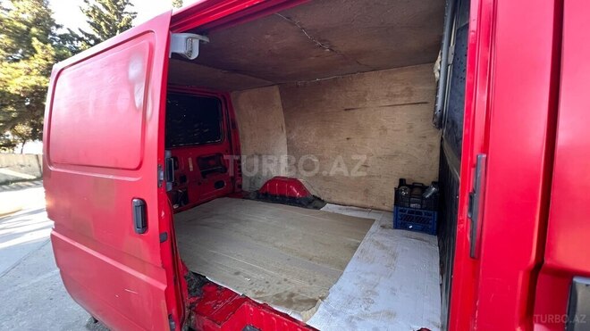 Ford Transit-7