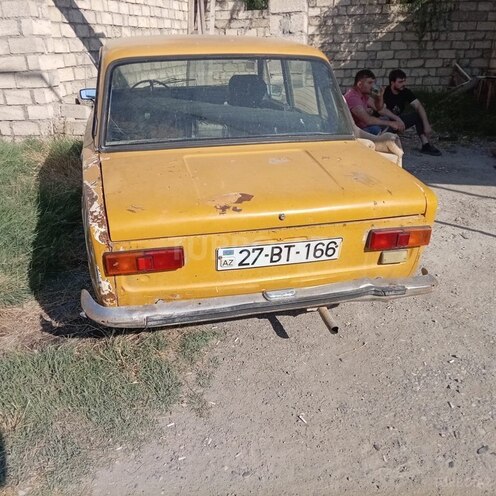 LADA (VAZ) 21011-2