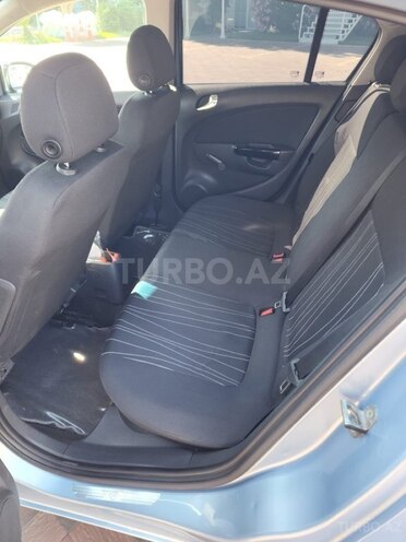 Opel Corsa-12