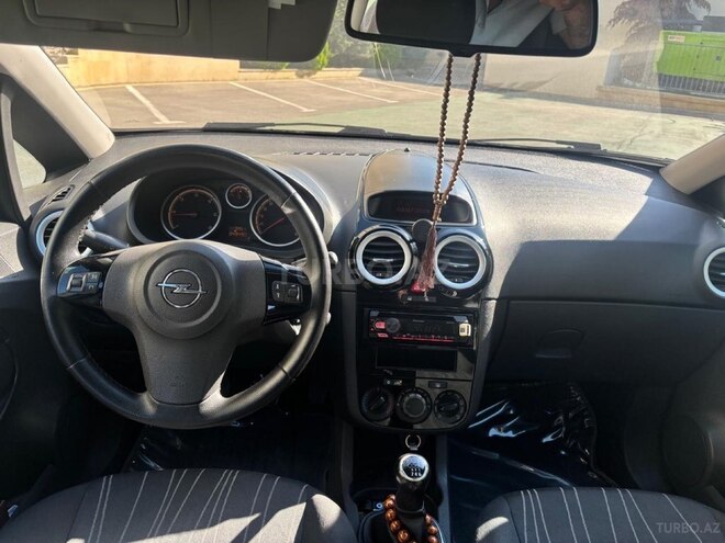 Opel Corsa-11