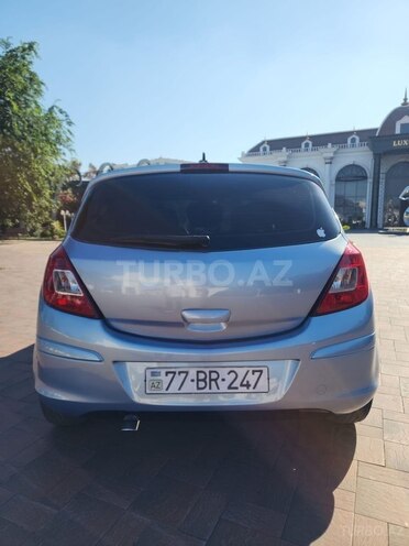 Opel Corsa-2