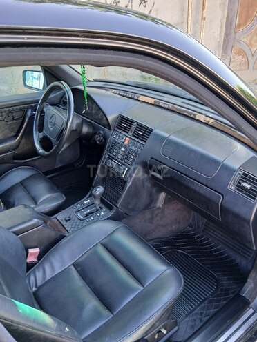 Mercedes C 200-6