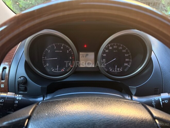 Toyota Land Cruiser Prado-7