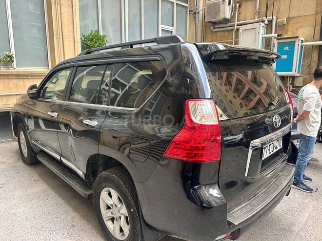 Toyota Land Cruiser Prado-16