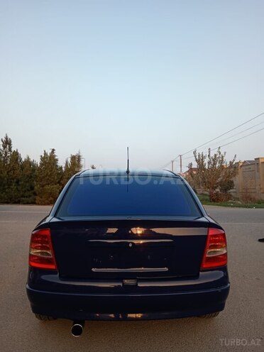 Opel Astra-10