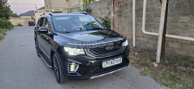 Geely Okavango-4