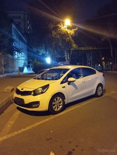 Kia Rio-7