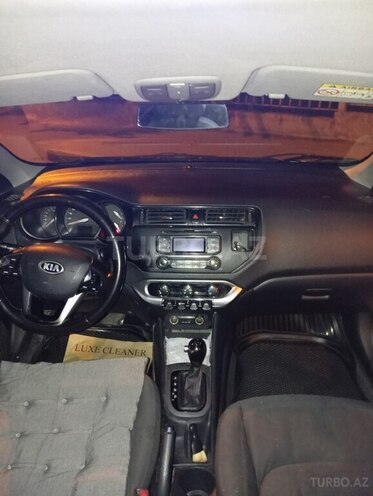 Kia Rio-11
