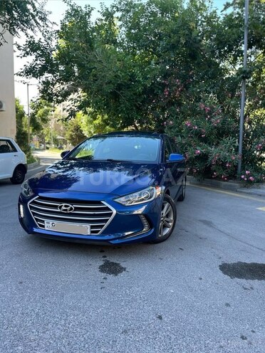 Hyundai Elantra-6