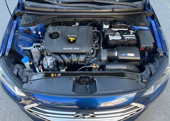 Hyundai Elantra-19