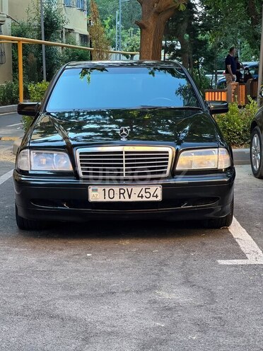 Mercedes C 200-1