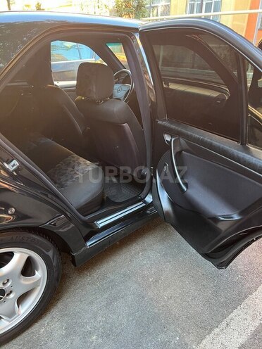 Mercedes C 200-10