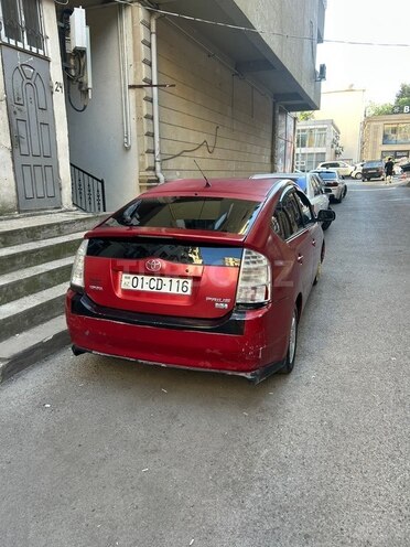Toyota Prius-2
