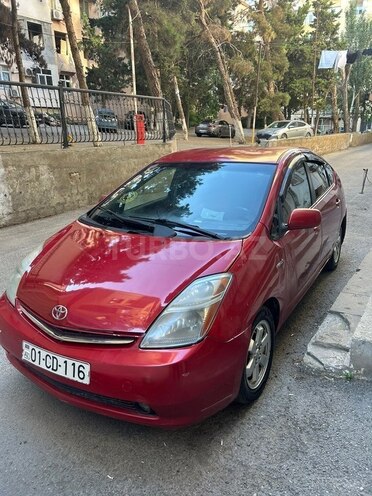 Toyota Prius-4