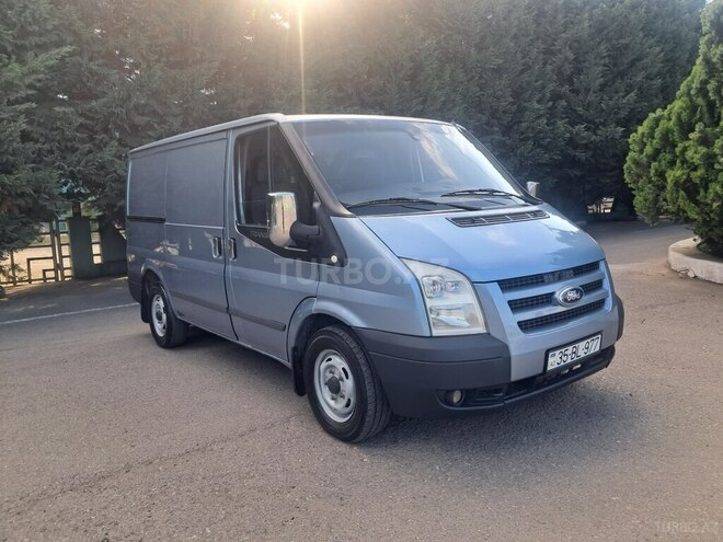 Ford Transit-2