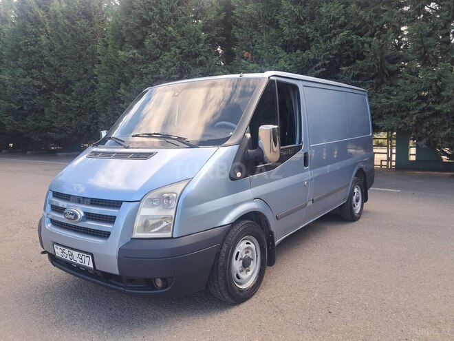 Ford Transit-3