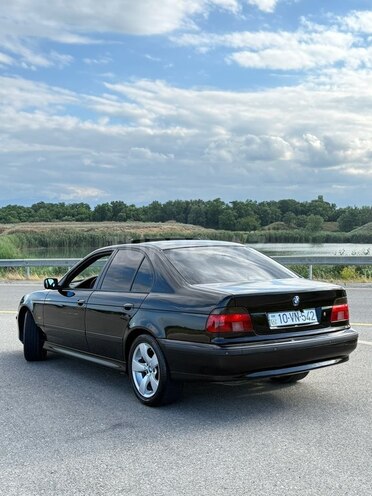 BMW 523-5
