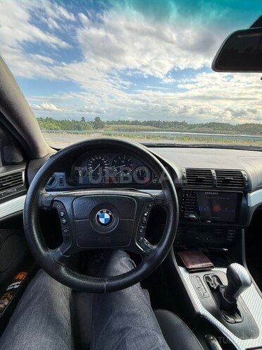 BMW 523-12
