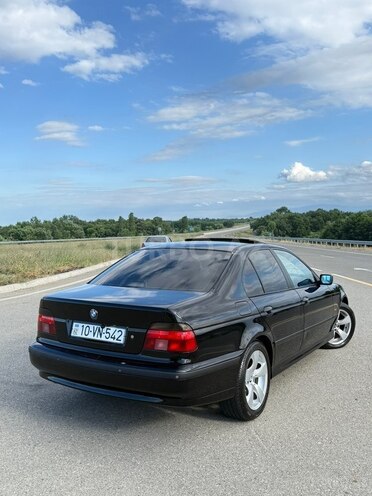BMW 523-7