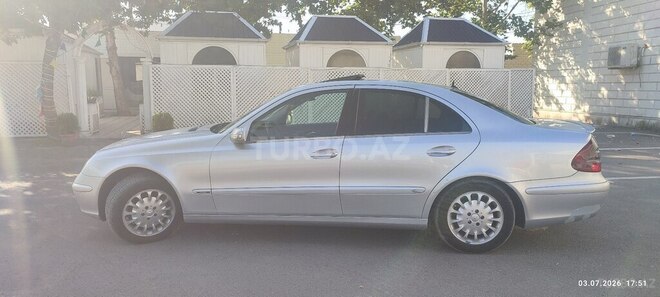 Mercedes E 220-4