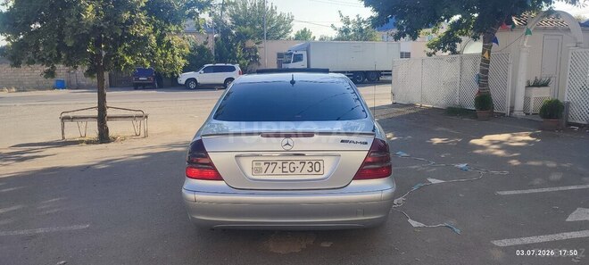 Mercedes E 220-3