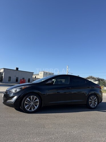 Hyundai Elantra-2