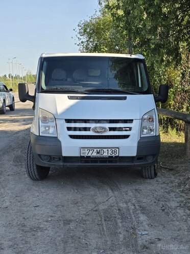 Ford Transit-1
