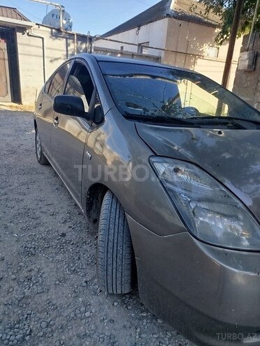 Toyota Prius-7