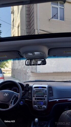 Hyundai Santa Fe-12