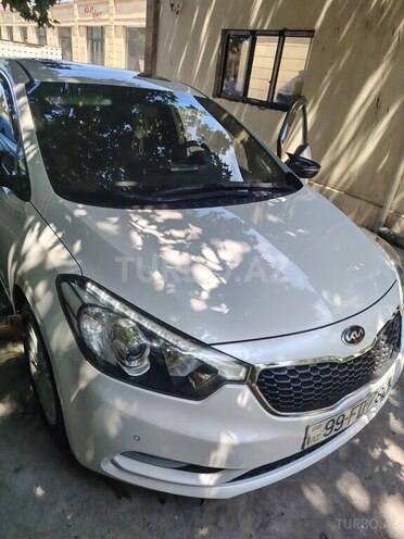 Kia Cerato-5
