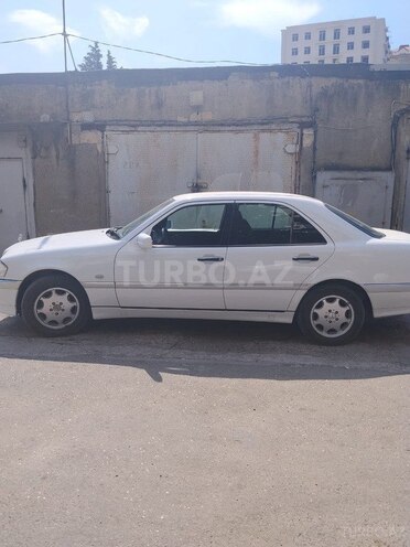 Mercedes C 240-3