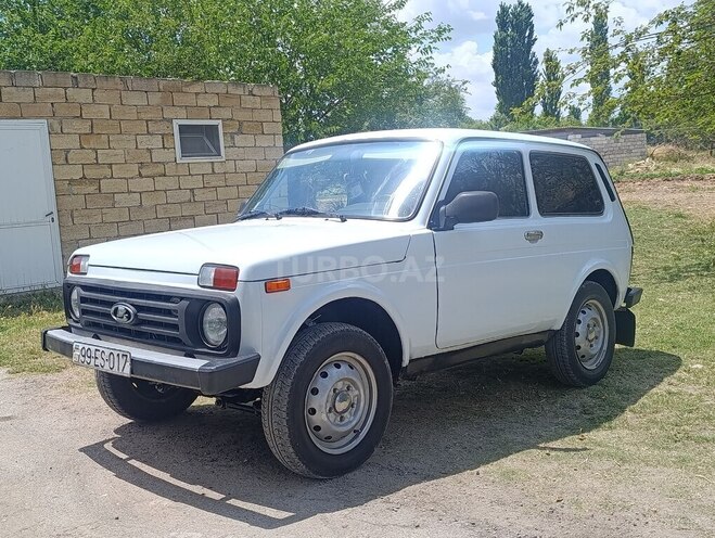 LADA (VAZ) Niva-3