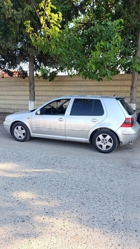 Volkswagen Golf-4