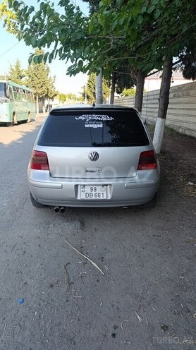 Volkswagen Golf-5