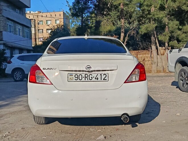 Nissan Sunny-4