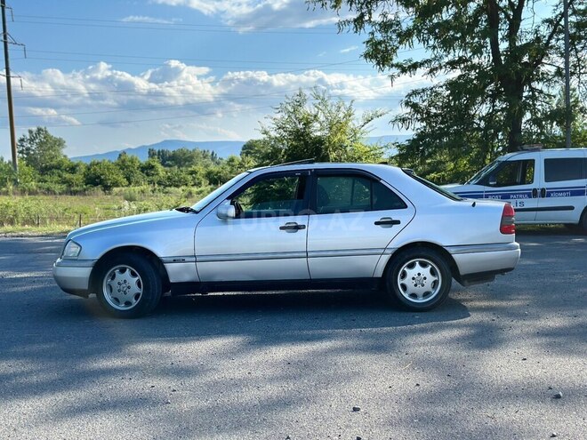 Mercedes C 180-6