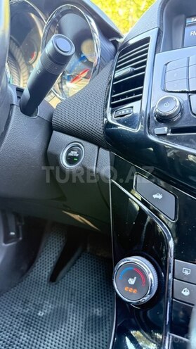 Chevrolet Cruze-12