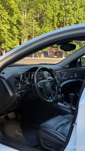 Chevrolet Cruze-9