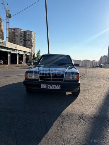 Mercedes 190-1