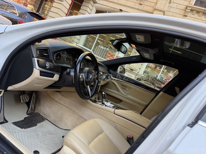 BMW 528-12