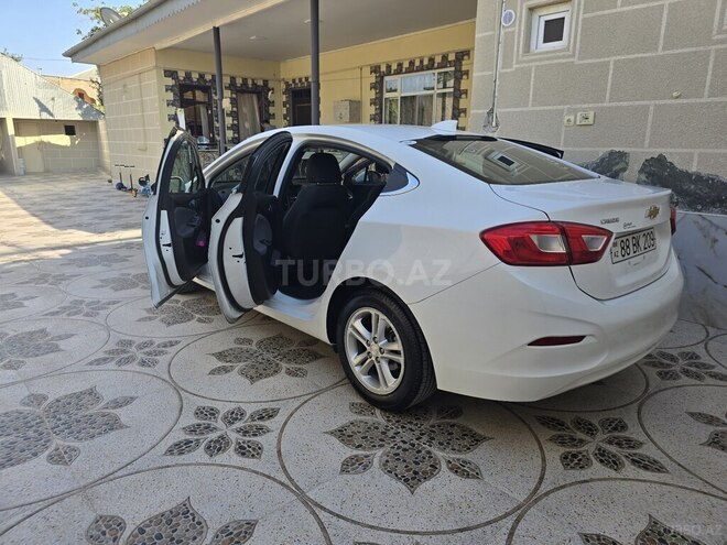 Chevrolet Cruze-5