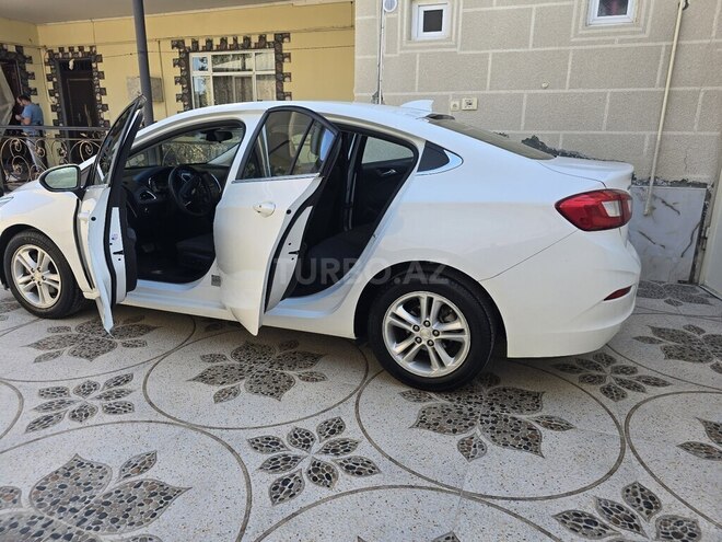 Chevrolet Cruze-6