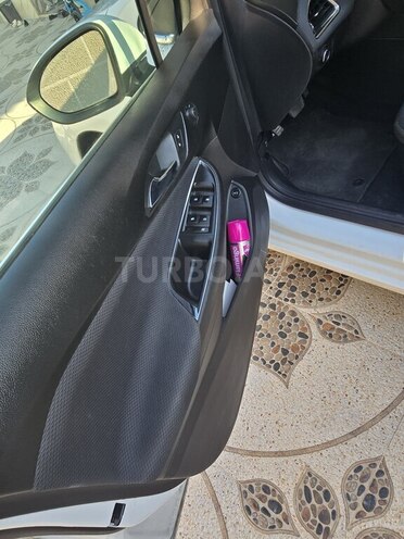 Chevrolet Cruze-21