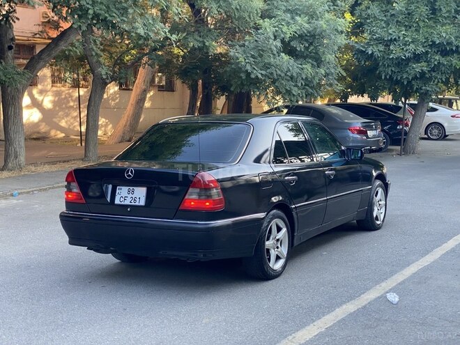 Mercedes C 240-6