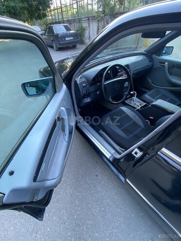 Mercedes C 240-3