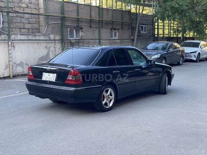 Mercedes C 240-12
