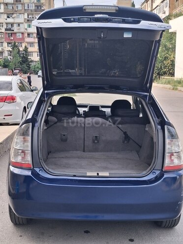 Toyota Prius-6