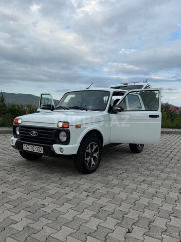 LADA (VAZ) Niva-4