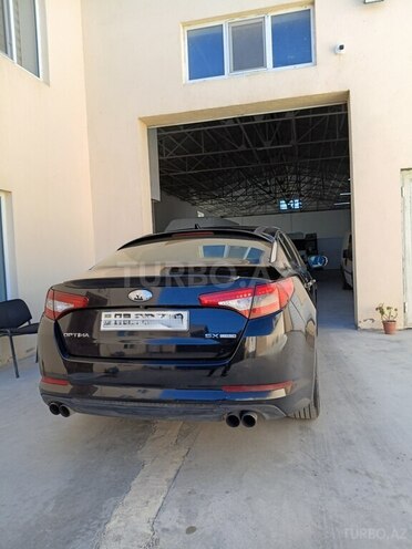 Kia Optima-2